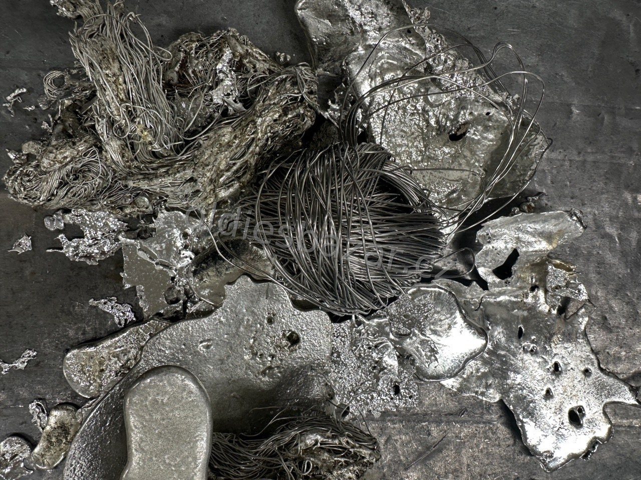 Výkup cínu a pájek – klempířský cín, SnPb, SnAg3, Sn97Cu3 i SAC305
